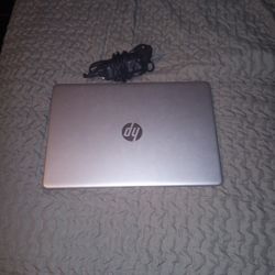 HP Windows 10 Touch Screen Laptop (WILLING TO NEGOTIATE PRICE)