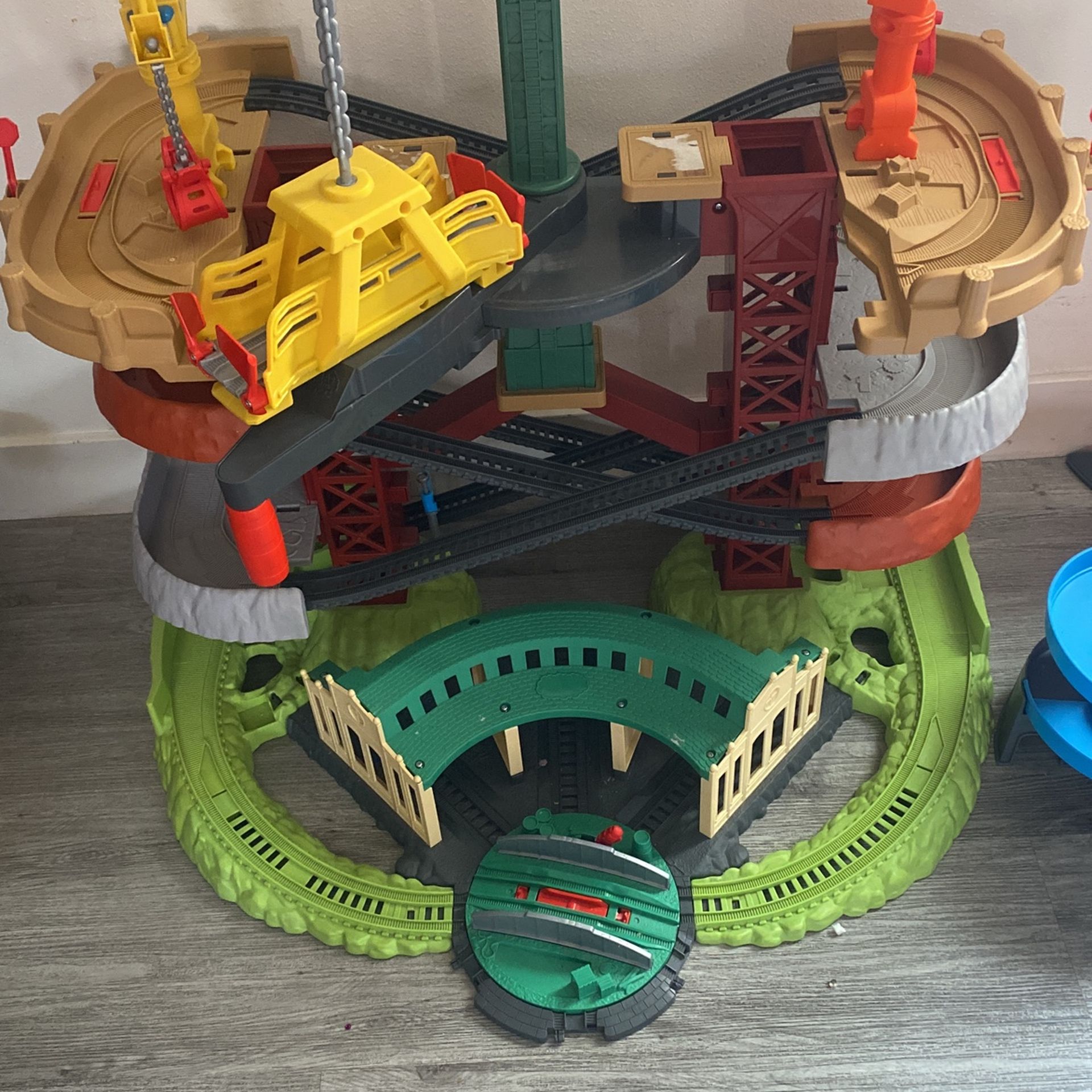 Thomas & Train Track Set