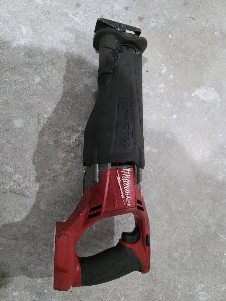 Milwaukee M18 Fuel Sawzall
