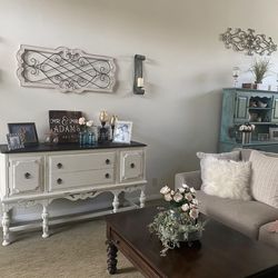 Classic Vintage Farmhouse Dressers, Buffets, Nightstands, Hutches, Mirrors