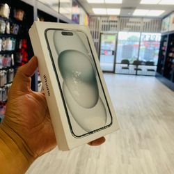 IPhone 15 plus 128GB unlocked