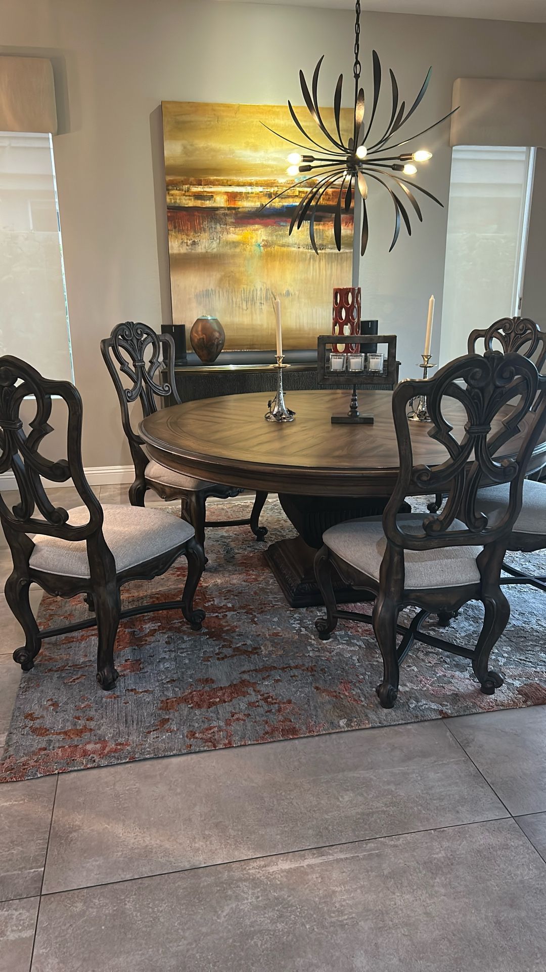 Hooker Dining Room Set With Six Chairs
