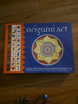 Origami Art Kit Sterling Innovation 80 Sheets of Paper Instruction Book Box