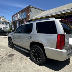 2011 Cadillac Escalade