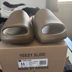 Adidas Yeezy Slides size 10