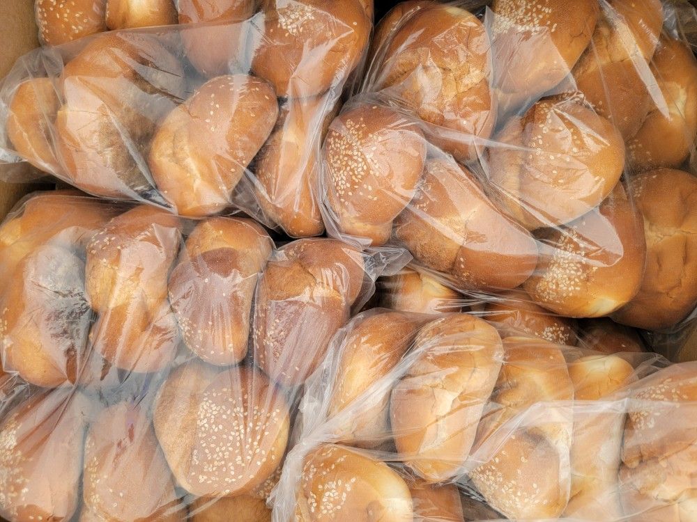 Pan Amarillo Y Pan Moyetes