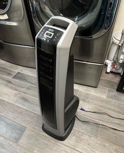 Lasko tower fan works great very powerful