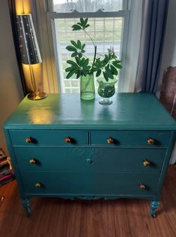 *VINTAGE* Dresser