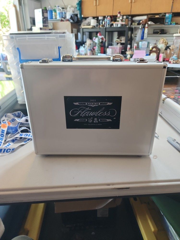 2023 Panini Flawless 13"x11" EMPTY briefcase For Displaying