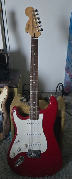 Fender Squier Standard series / left-handed