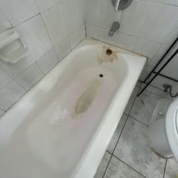 Bathtube Restore / Restauración De Timas De Baño 