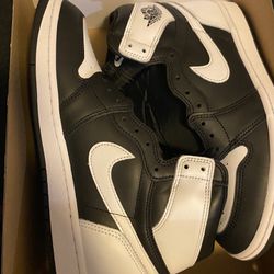 Jordan 1 Black & White Size 10
