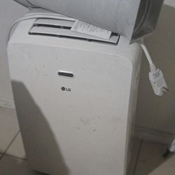 7,000 BTU (SACC) / 10,500 BTU (ASHRAE) BTU Portable Air Conditioner