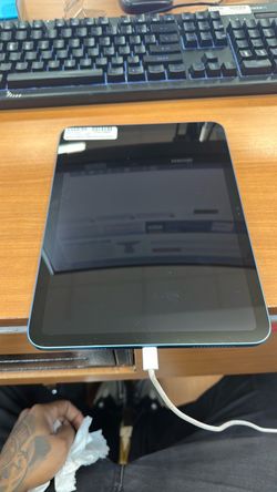 Apple iPad Tablet