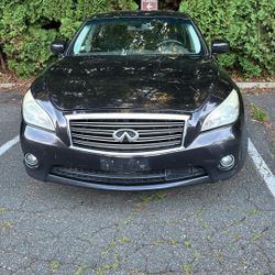 Infiniti 