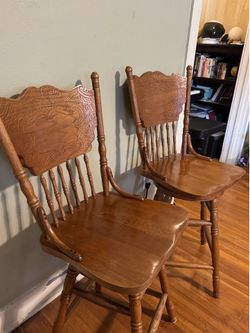 Vintage Unique Design Brown Oak Bar Stool Seats swivel $150