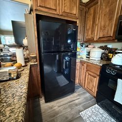 KENMORE TOP FREEZER REFRIGERATOR