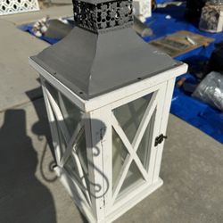 Crossbuck Wood Lantern 