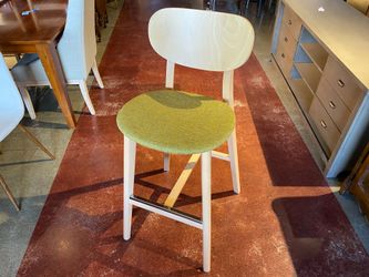 ALLERMUIR Green Tea Diva Bar Stool