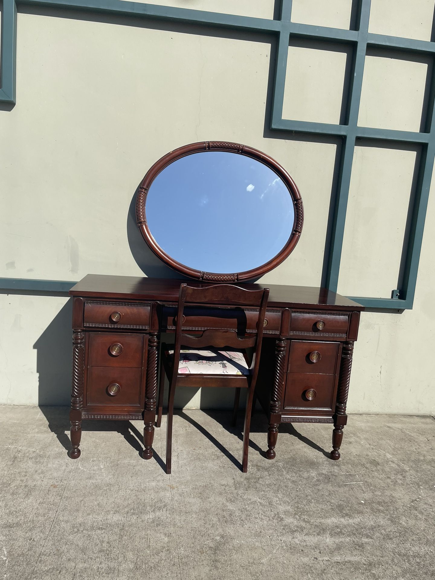 Mahogany Vanity Desk Set $185