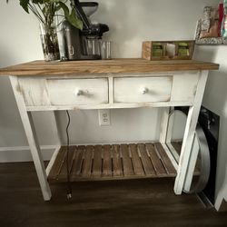 Distressed Farmhouse Entryway/Buffet Table 
