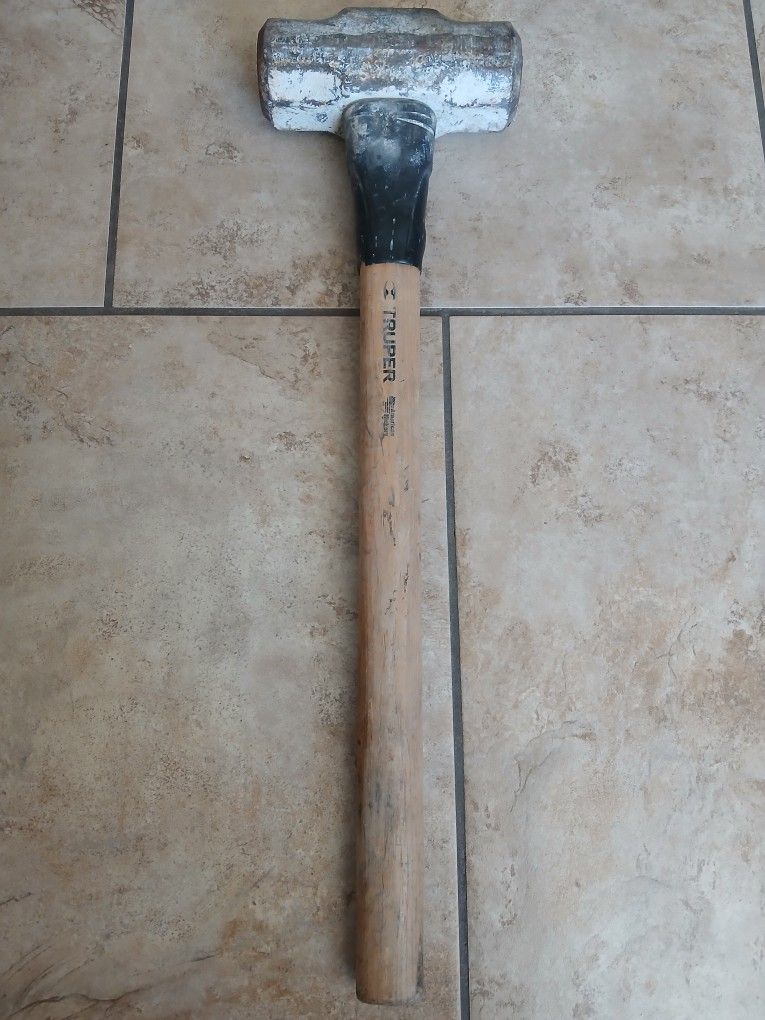 Martillo De 10lbs $30