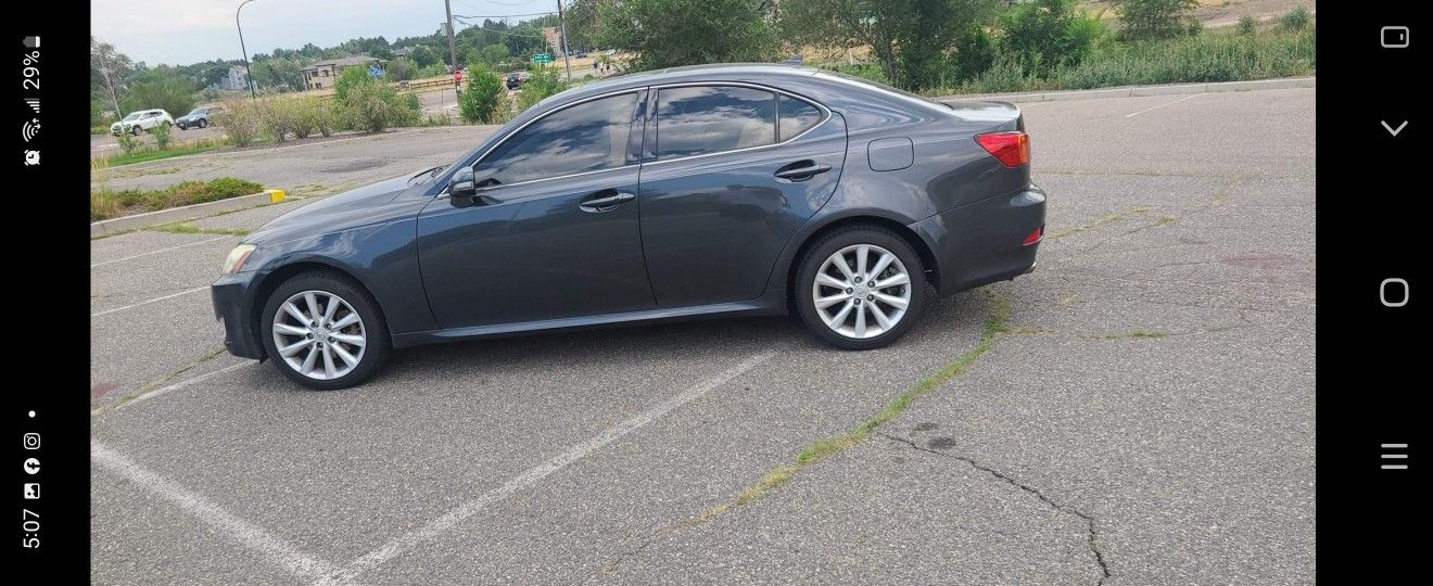 Lexus