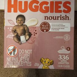 Huggies Nourish Baby Wipes 336 Count