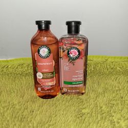 2 Shampoo 13.5oz Herbal Essences Grapefruit/Rose Hips