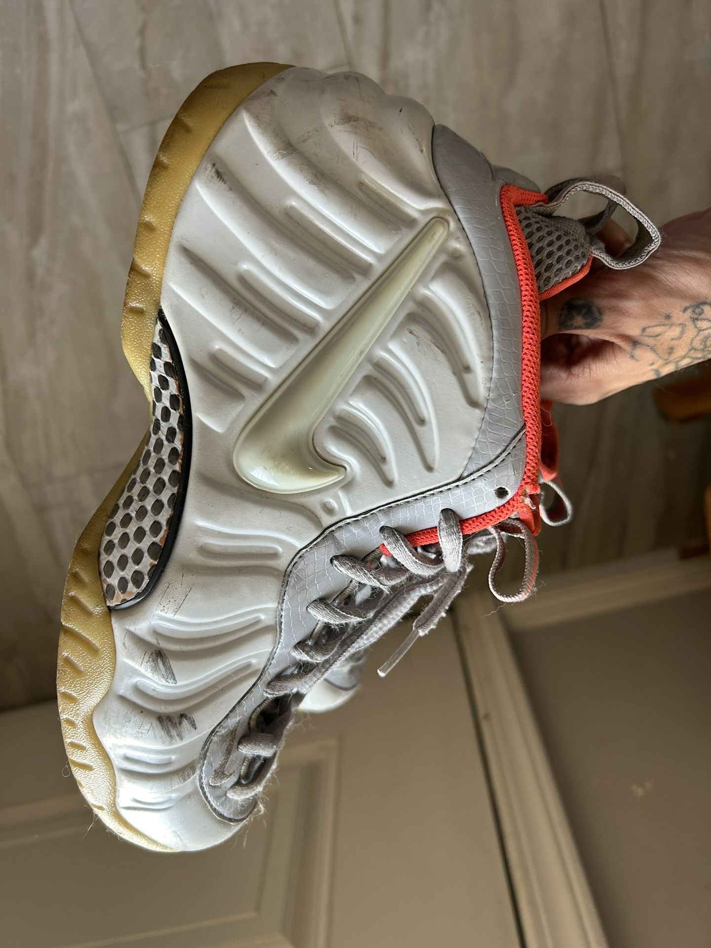 Nike Yeezy Foamposite, Pure Platinum Glow Soles