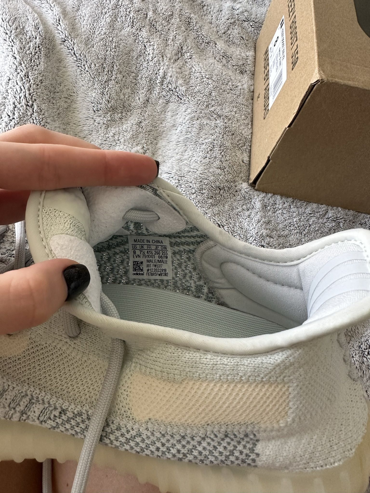 adidas gazelle silver green womens adidas Yeezy Boost 350 V2 Bone (Kids)