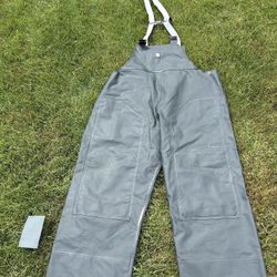 Carhartt Men’s Rain Bib Overalls – XL Regular – Like New!