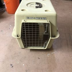 Small Dog/Cat Crate