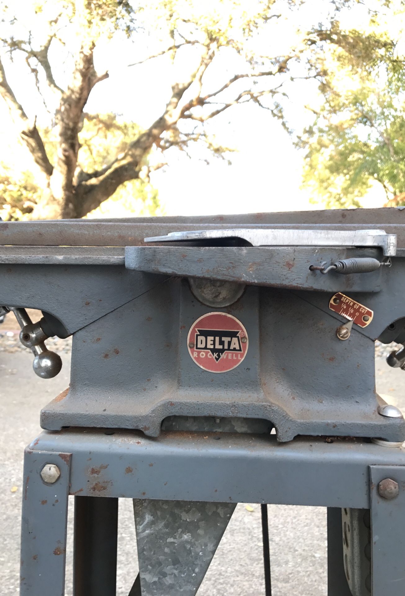 Delta Rockwell jointer with 1/2 hp electric motor