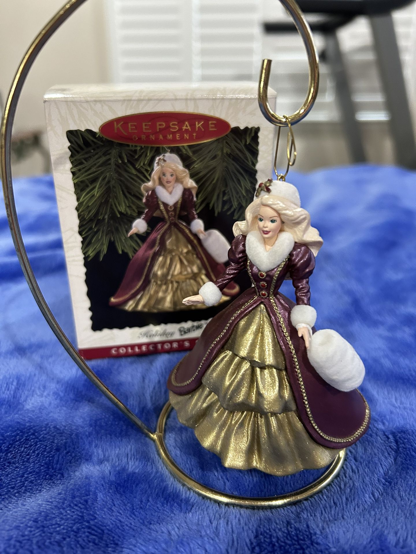 1995 Hallmark Christmas Holiday Barbie Ornament 