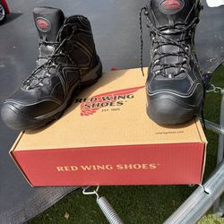 Avengers crosscut steel toe size 11