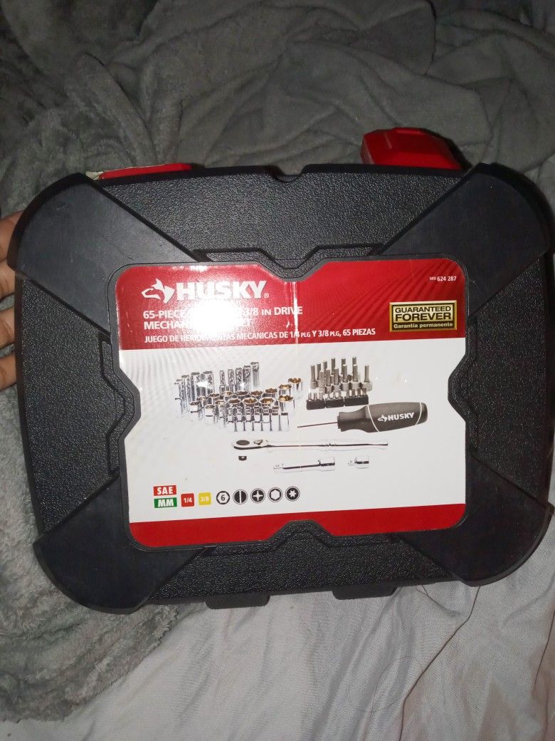 2 Tool Sets 