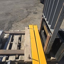 skidsteer forks with extentions full sizee