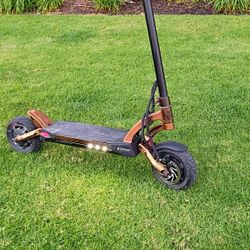 Kaboo Mantis 10 Plus 2000w Dual Motor Electric Scooter 