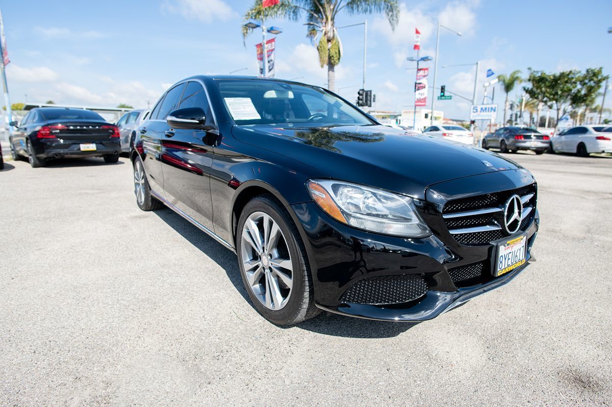 2015 Mercedes-Benz C 300