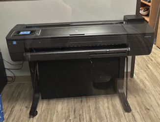 Plotter HP T730 Design Jet