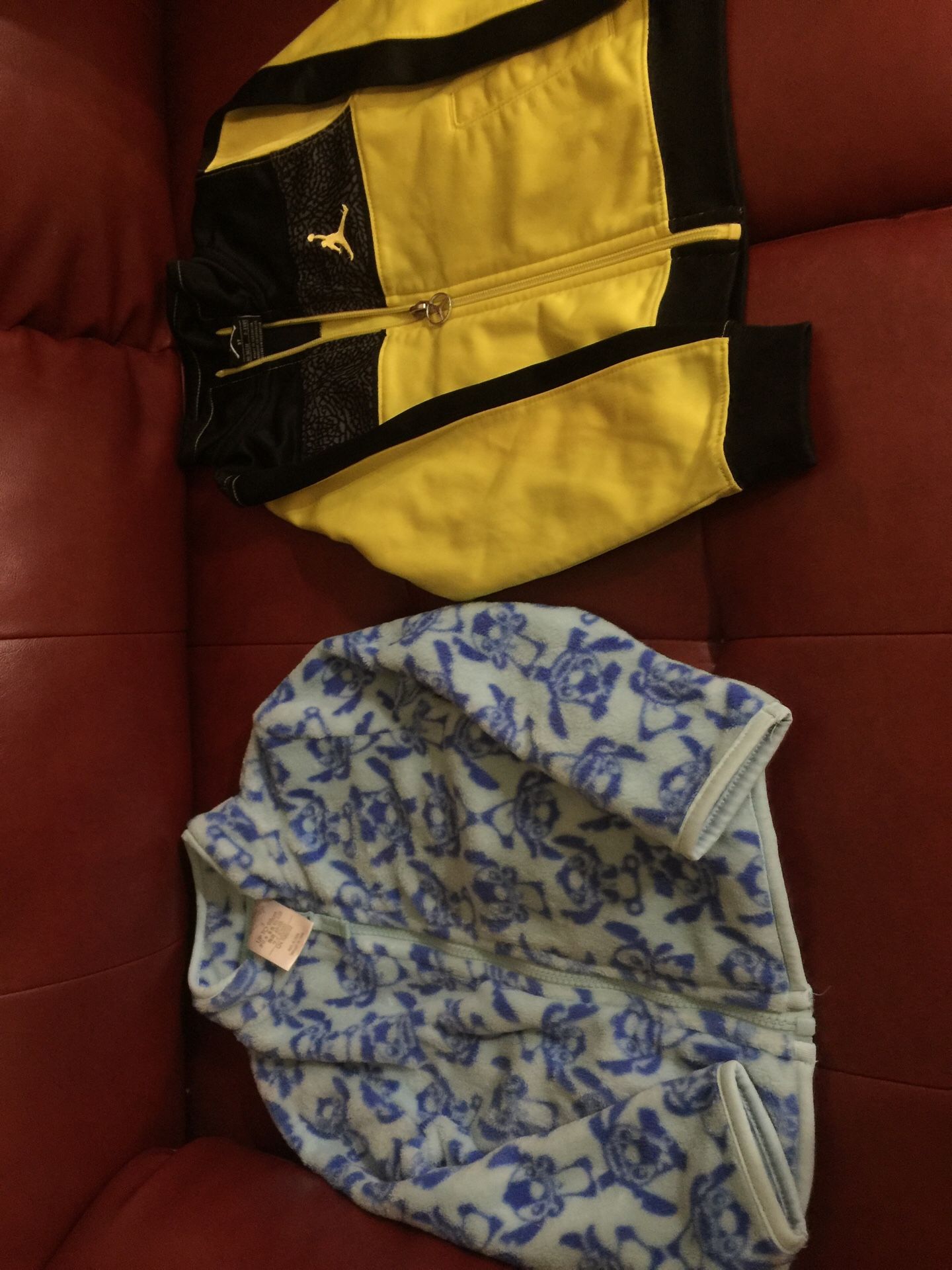 Boys clothes size 2t allmost 3t good condition- talla. 2t pero casi todos 3 t