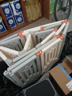 COSTWAY BABY PLAY PEN, FOLDABLE, PORTABLE,  ADJUSTABLE  FENCE FOR INFANTS AND TODDLERS, HAS LOCK ON GATE