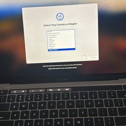 MacBook Pro (13-inch, M2, 2022)