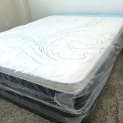 NEW QUEEN PILLOW TOP MATTRESS. Bed frame is not available. Take it home same day 👍