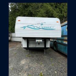 1997 Fleetwood Prowler 5th Wheel 