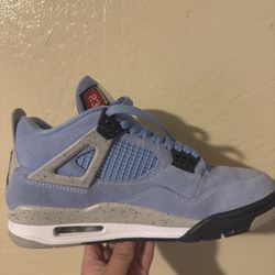 Jordan 4 University Blue