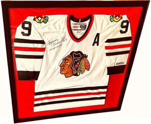 Bobby Hull autographed Chicago Blackhawks CCM jersey inscribed HOF 1983 custom framed JSA