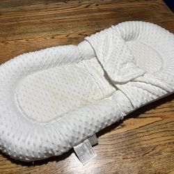 Baby Nest Pillow/Bed