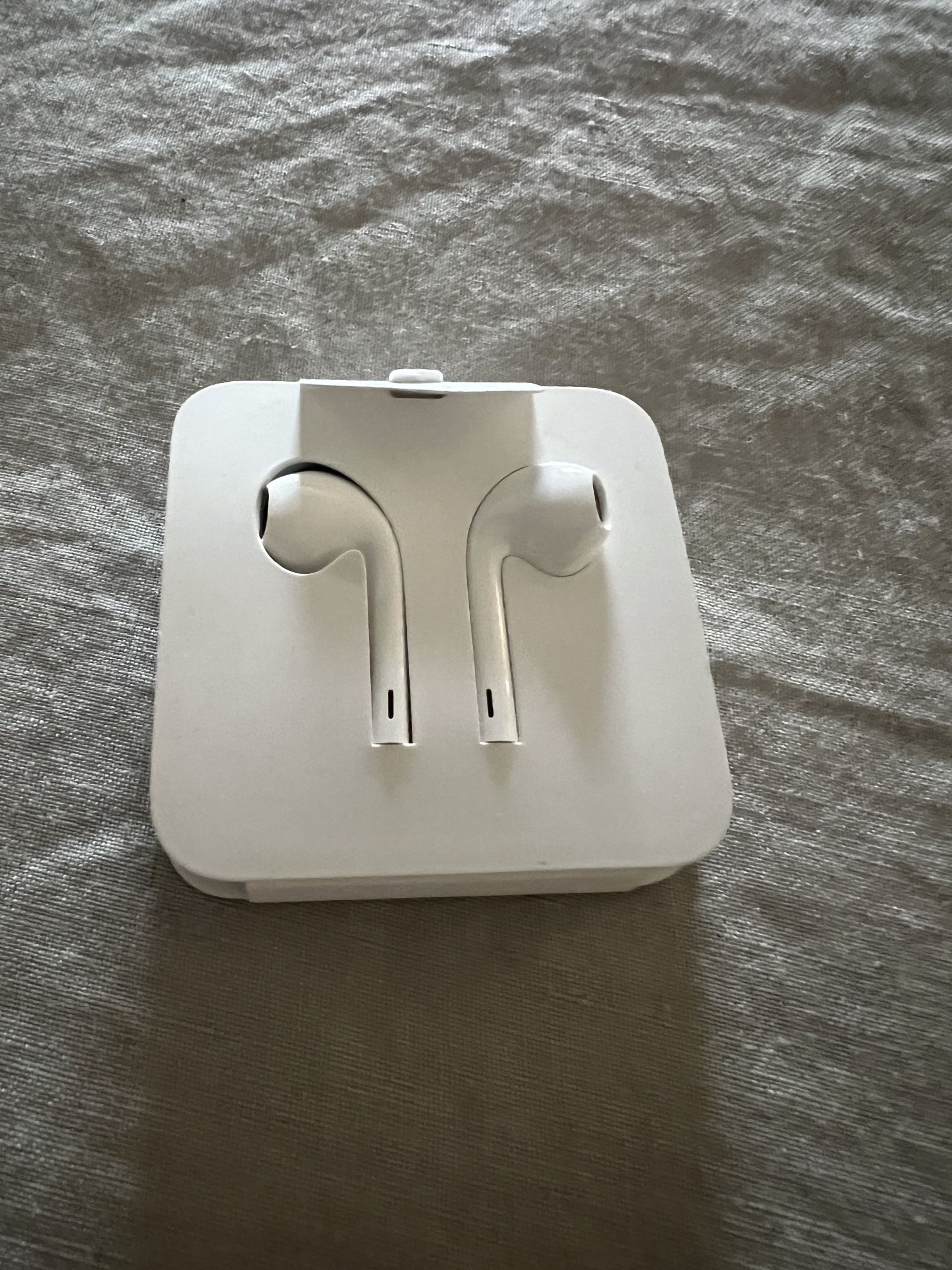 Earbuds Wired